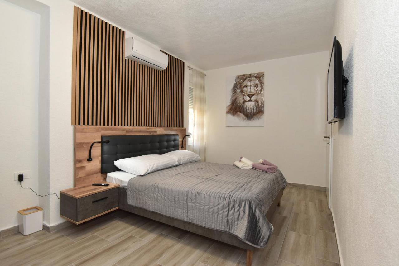 Sofia'S Studio & Room Zára Kültér fotó